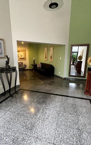Apartamento à venda com 189m², 4 quartos e 4 vagasHall de entrada