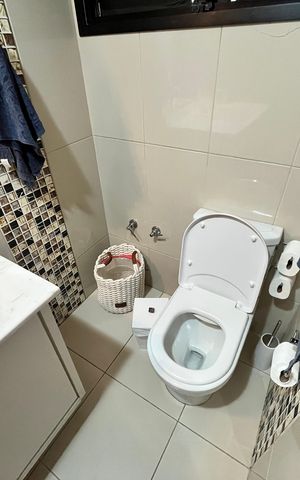 Apartamento à venda com 189m², 4 quartos e 4 vagasBanheiro da Suíte 1