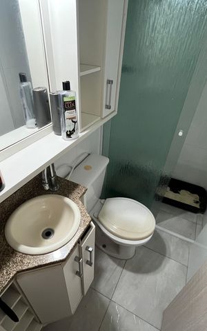 Apartamento à venda com 189m², 4 quartos e 4 vagasBanheiro de serviço