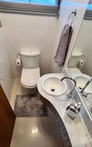 Apartamento à venda com 189m², 4 quartos e 4 vagasLavabo da Sala