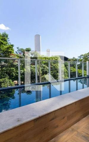 Apartamento à venda com 41m², 1 quarto e 1 vaga Apartamento à venda com 41m², 1 quarto e 1 vagaÁrea comum - Piscina