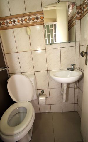 Apartamento à venda com 125m², 2 quartos e 2 vagasBanheiro de serviço