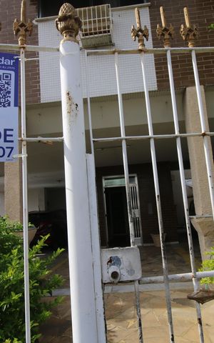Apartamento à venda com 125m², 2 quartos e 2 vagasPlaca