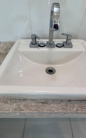 Casa de condomínio à venda com 280m², 4 quartos e 3 vagasSótão - banheiro