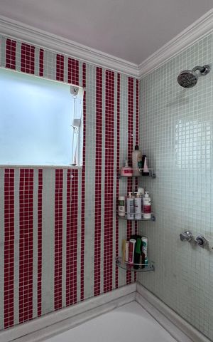 Casa de condomínio à venda com 280m², 4 quartos e 3 vagasSuíte master - banheiro