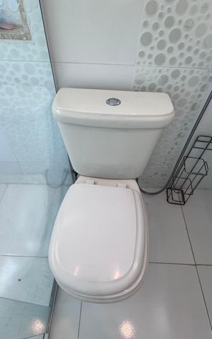 Casa de condomínio à venda com 280m², 4 quartos e 3 vagasSótão - banheiro