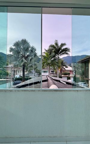Casa de condomínio à venda com 280m², 4 quartos e 3 vagasSuíte master - varanda