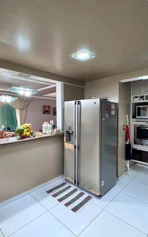 Casa de condomínio à venda com 280m², 4 quartos e 3 vagasCozinha