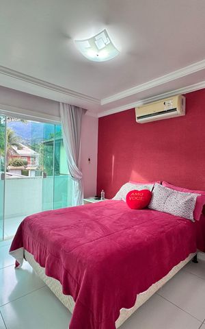 Casa de condomínio à venda com 280m², 4 quartos e 3 vagasSuíte master