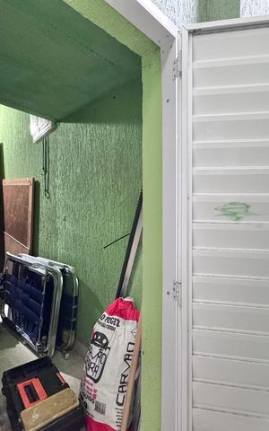 Casa de condomínio à venda com 280m², 4 quartos e 3 vagasÁrea externa