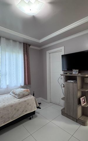 Casa de condomínio à venda com 280m², 4 quartos e 3 vagasSuite 3 (canadense)
