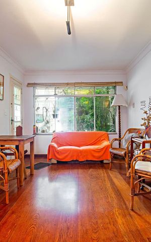 Casa à venda com 145m², 2 quartos e 1 vaga Casa à venda com 145m², 2 quartos e 1 vagaSala de Estar
