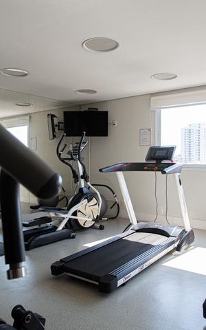 Studio para alugar com 29m², 1 quarto e 1 vaga Studio para alugar com 29m², 1 quarto e 1 vagaÁrea comum - Academia