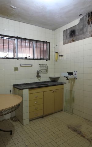 Casa de condomínio à venda com 374m², 4 quartos e 2 vagasCasa 2: Cozinha
