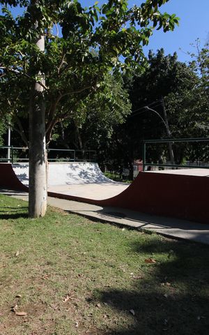Casa de condomínio à venda com 374m², 4 quartos e 2 vagasPista de Skate