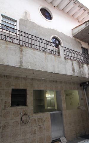 Casa de condomínio à venda com 374m², 4 quartos e 2 vagasEdícula