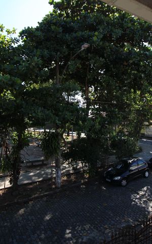 Casa de condomínio à venda com 374m², 4 quartos e 2 vagasCasa 1: Vista