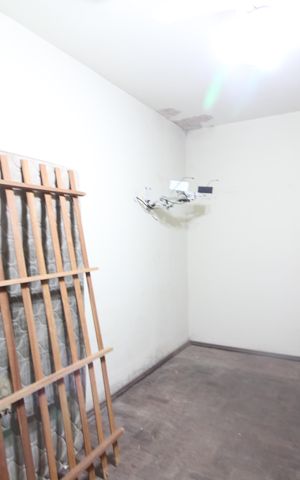 Casa de condomínio à venda com 374m², 4 quartos e 2 vagasCasa 2: Quarto 1