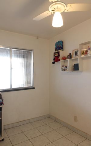 Casa de condomínio à venda com 374m², 4 quartos e 2 vagasCasa 1: Quarto 1