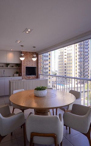 Apartamento à venda com 144m², 3 quartos e 2 vagasSala - Varanda