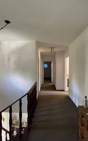 Casa à venda com 367m², 3 quartos e 4 vagas Casa à venda com 367m², 3 quartos e 4 vagasSala 2