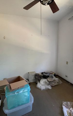 Casa à venda com 367m², 3 quartos e 4 vagas Casa à venda com 367m², 3 quartos e 4 vagasQuarto 4