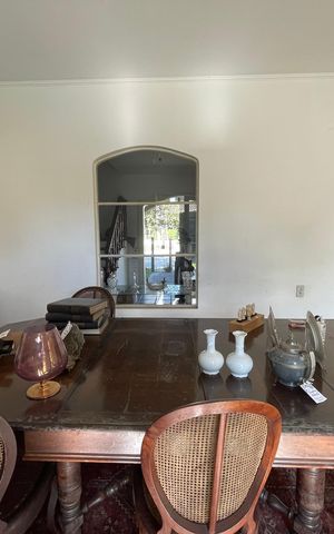 Casa à venda com 367m², 3 quartos e 4 vagas Casa à venda com 367m², 3 quartos e 4 vagasSala