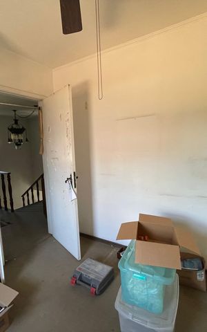 Casa à venda com 367m², 3 quartos e 4 vagas Casa à venda com 367m², 3 quartos e 4 vagasQuarto 4