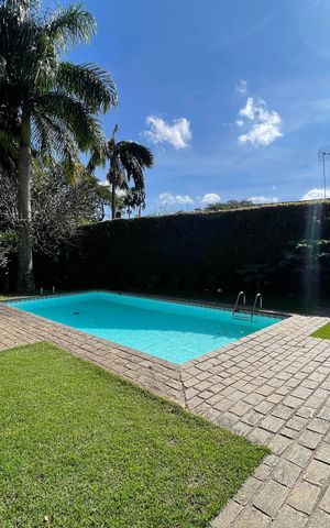 Casa à venda com 367m², 3 quartos e 4 vagas Casa à venda com 367m², 3 quartos e 4 vagasÁrea comum