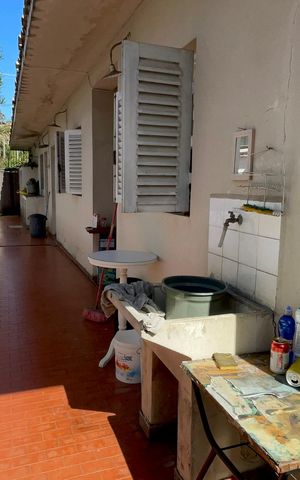 Casa à venda com 367m², 3 quartos e 4 vagas Casa à venda com 367m², 3 quartos e 4 vagasÁrea de Serviço