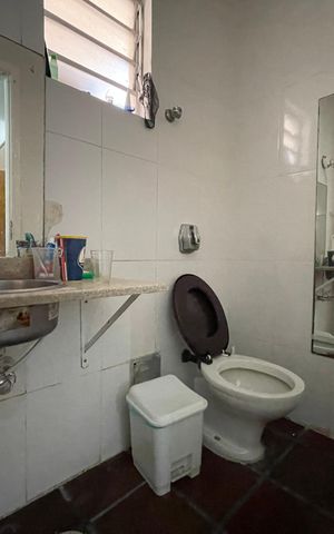 Casa à venda com 367m², 3 quartos e 4 vagas Casa à venda com 367m², 3 quartos e 4 vagasBanheiro 4