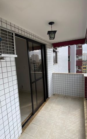 Apartamento à venda com 94m², 3 quartos e 2 vagas Apartamento à venda com 94m², 3 quartos e 2 vagasVaranda