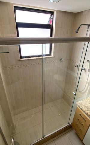 Apartamento à venda com 94m², 3 quartos e 2 vagas Apartamento à venda com 94m², 3 quartos e 2 vagasBanheiro Social