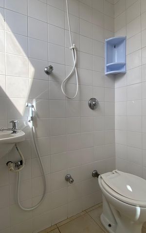Apartamento à venda com 94m², 3 quartos e 2 vagas Apartamento à venda com 94m², 3 quartos e 2 vagasBanheiro de Serviço