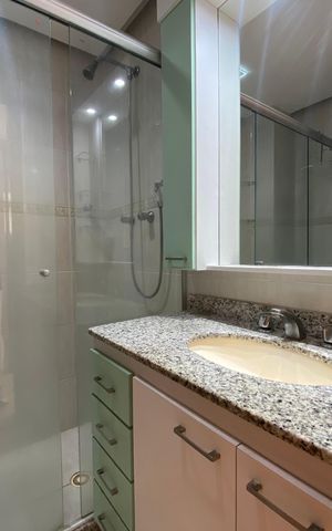 Apartamento à venda com 94m², 3 quartos e 2 vagas Apartamento à venda com 94m², 3 quartos e 2 vagasBanheiro da Suíte