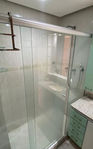 Apartamento à venda com 94m², 3 quartos e 2 vagas Apartamento à venda com 94m², 3 quartos e 2 vagasBanheiro da Suíte