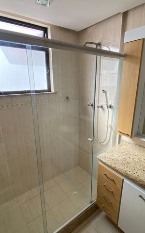 Apartamento à venda com 94m², 3 quartos e 2 vagas Apartamento à venda com 94m², 3 quartos e 2 vagasBanheiro Social