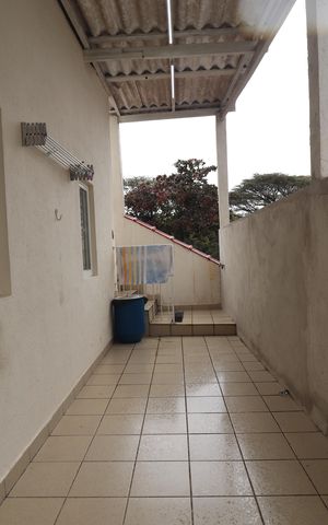 Casa à venda com 348m², 3 quartos e 12 vagasCasa 2 - Corredor lateral