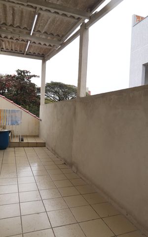 Casa à venda com 348m², 3 quartos e 12 vagasCasa 2 - Corredor lateral