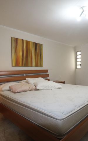 Casa à venda com 348m², 3 quartos e 12 vagasCasa 1 - Quarto 1 suíte