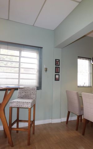 Casa à venda com 348m², 3 quartos e 12 vagasCasa 2 - Sala