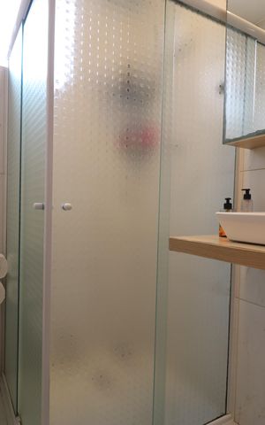 Casa à venda com 348m², 3 quartos e 12 vagasCasa 2 - Banheiro