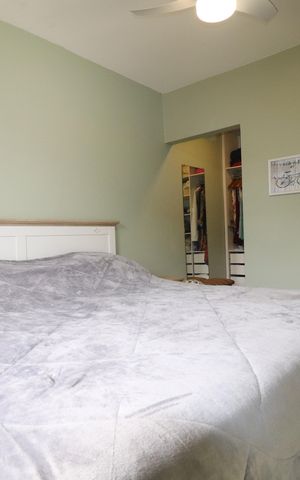 Casa à venda com 348m², 3 quartos e 12 vagasCasa 2 - Quarto 1