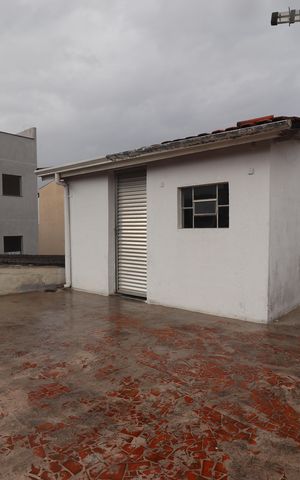 Casa à venda com 348m², 3 quartos e 12 vagasCasa 2 - Quintal superior