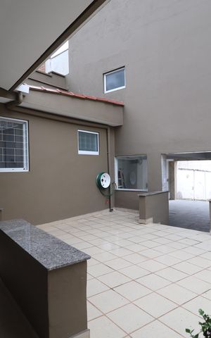 Casa à venda com 348m², 3 quartos e 12 vagasQuintal