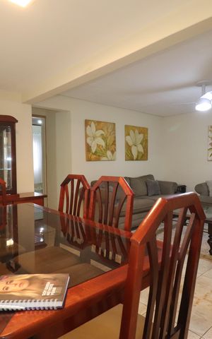 Casa à venda com 348m², 3 quartos e 12 vagasCasa 1 - Sala
