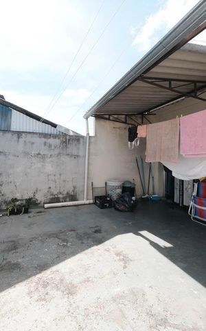 Casa à venda com 237m², 4 quartos e 1 vagaÁrea de Serviço