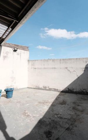 Casa à venda com 237m², 4 quartos e 1 vagaÁrea de Serviço