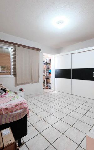 Casa à venda com 237m², 4 quartos e 1 vagaQuarto 1