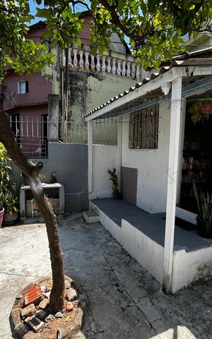 Casa à venda com 400m², 3 quartos e 2 vagasQuintal